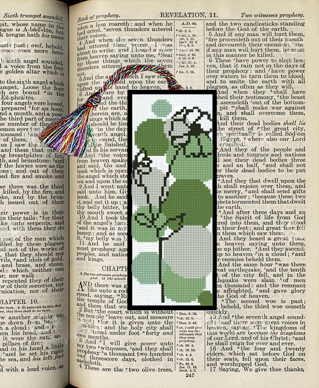 Bookmark, Minimalist Green Botanical Bookmark Cross Stitch Pattern PDF, Modern Leaf & Flower Design, Easy Embroidery Chart, Instant Download - NuttyHappyHobby